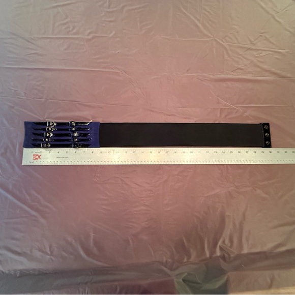 Vintage Blue Suede w/ Black Patent/Silver Buckles Stretch Back 3”Elastic Belt - Picture 8 of 8